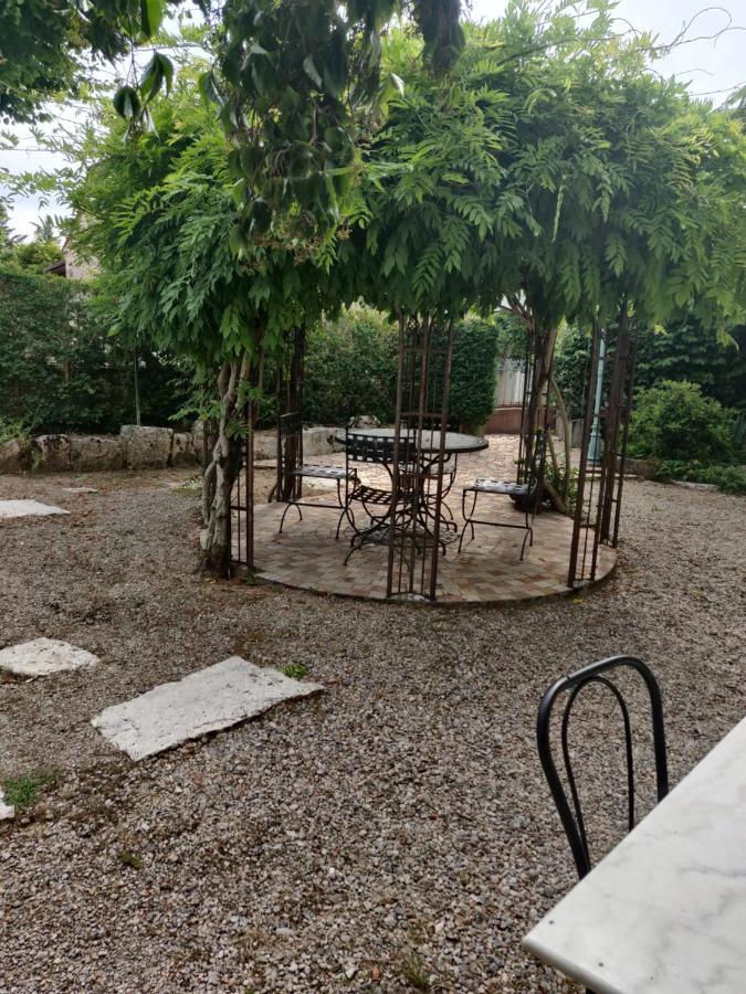 Le Logis De Lou Bed & Breakfast Blars Eksteriør bilde